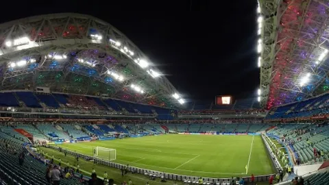 中国男篮亚预赛大胜关岛，曾凡博砍下14分8板助力胜利